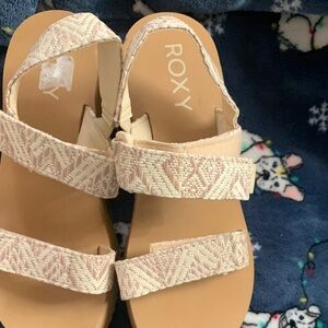 Roxy Beige Platform Sandals